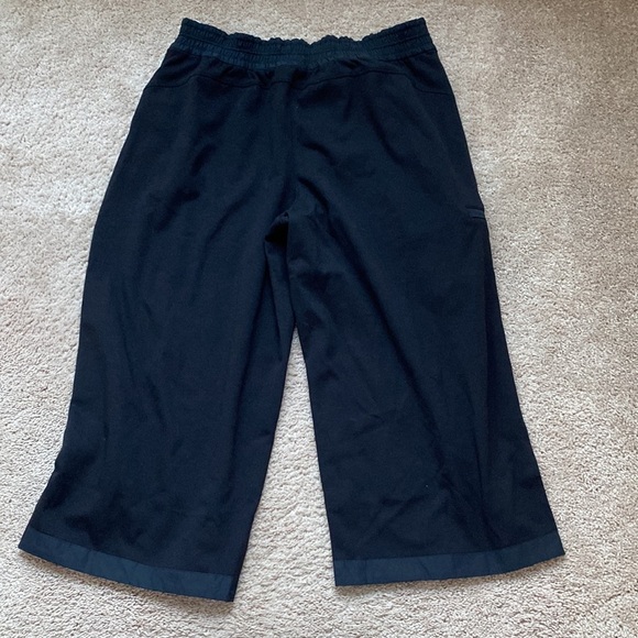 Athleta‎ New Triumph Hybrid Wide Crop Large - Picture 10 of 10